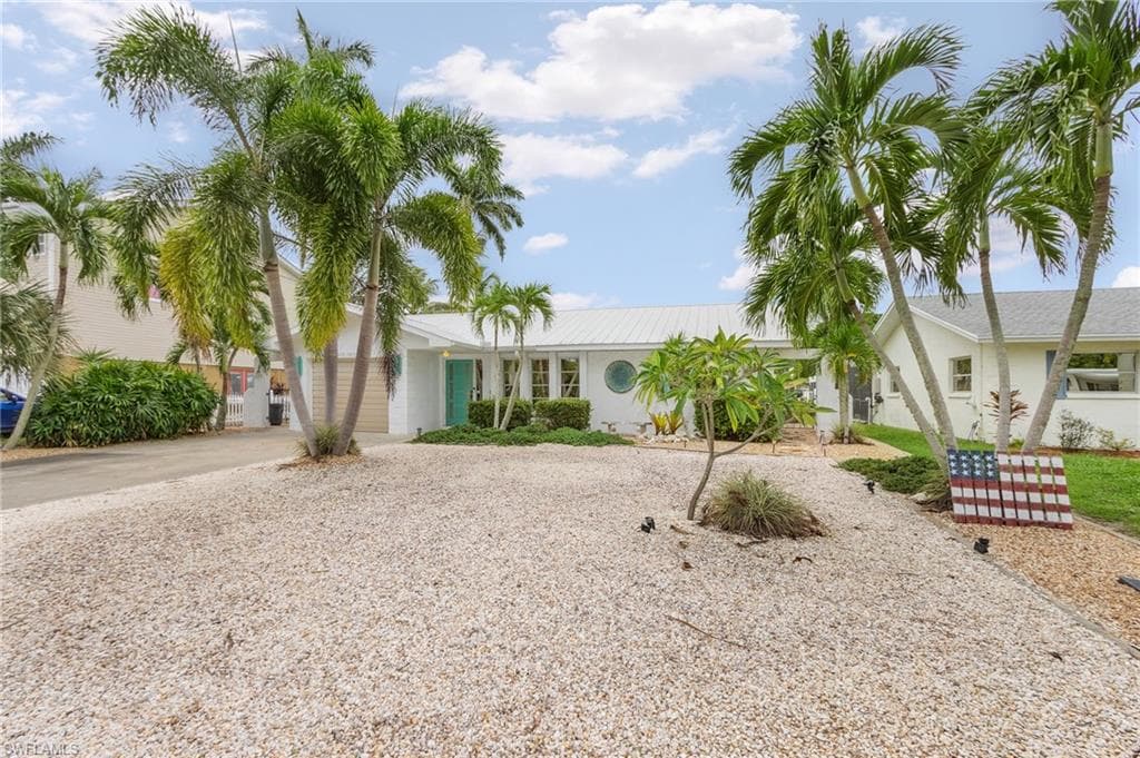 2259 Date ST ST. JAMES CITY, FL 33956