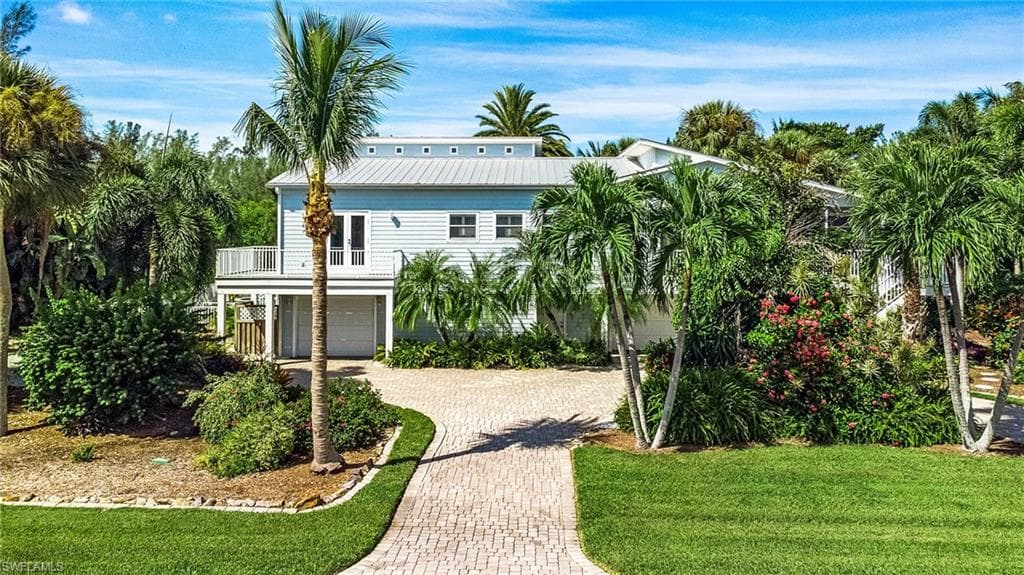 14221 Clubhouse DR BOKEELIA, FL 33922