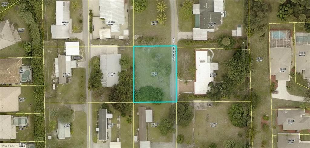 21190 Cypress Park CIR ESTERO, FL 33928