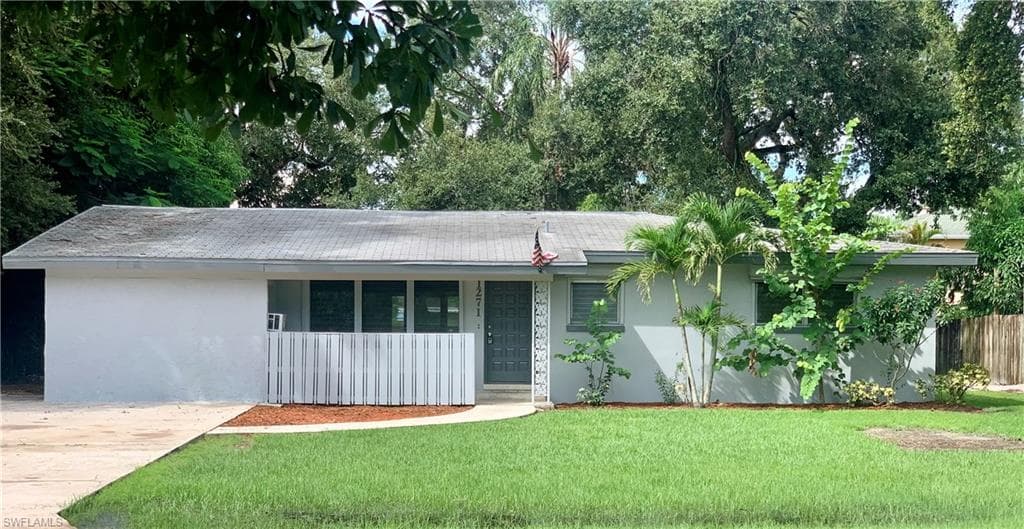 1271 Burtwood DR FORT MYERS, FL 33901