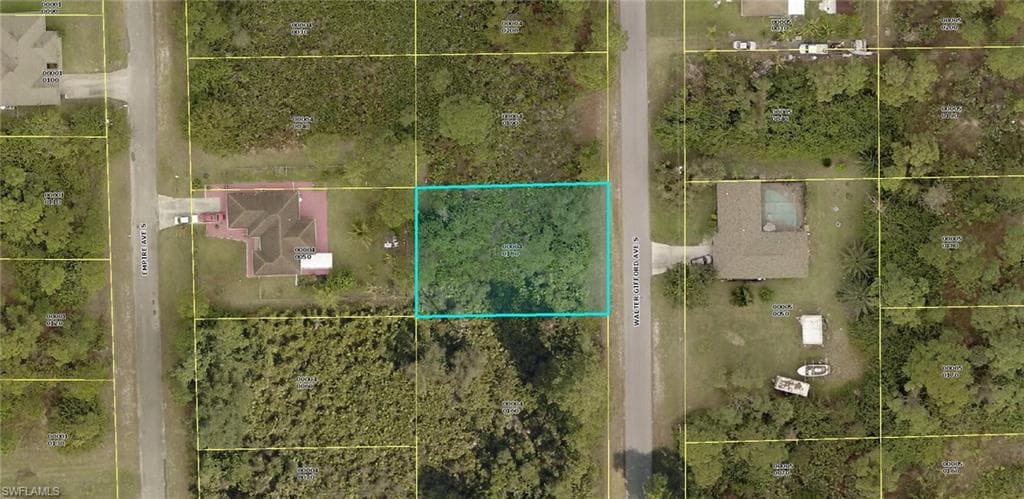 518 Walter Gifford AVE LEHIGH ACRES, FL 33974
