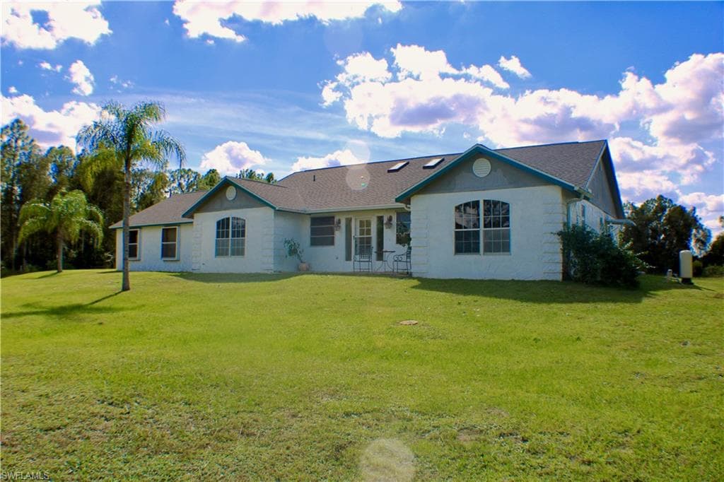 12210 Shawnee RD FORT MYERS, FL 33913