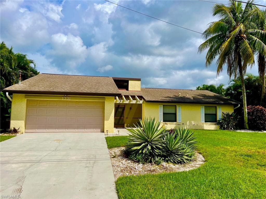 1331 SW 27th TER CAPE CORAL, FL 33914
