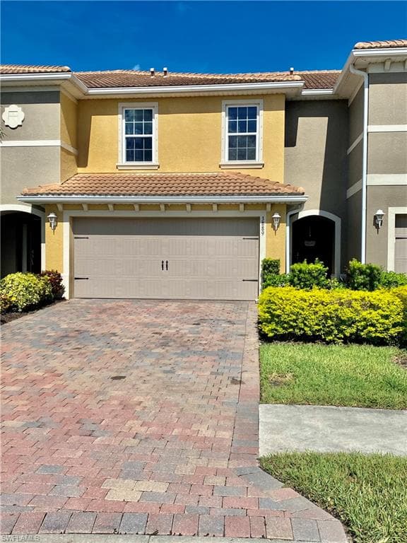 3889 Tilbor CIR FORT MYERS, FL 33916