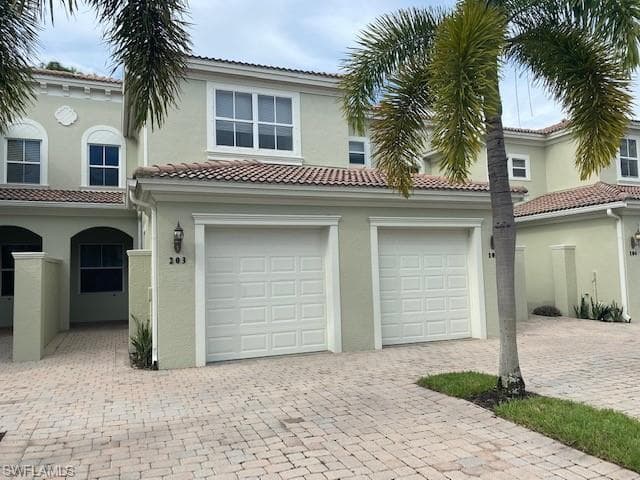 1415 Mariposa CIR 203 NAPLES, FL 34105