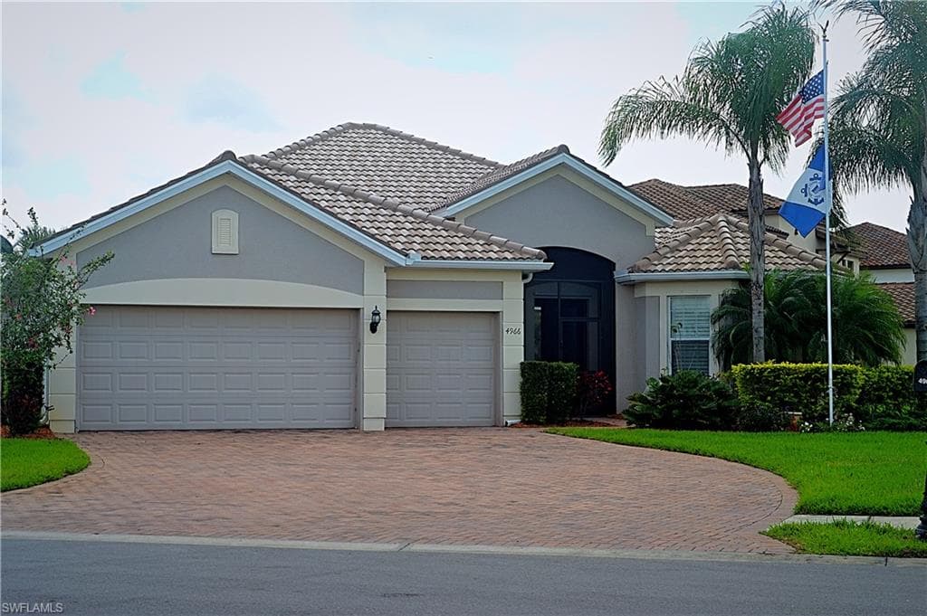 4966 LOWELL DR AVE MARIA, FL 34142