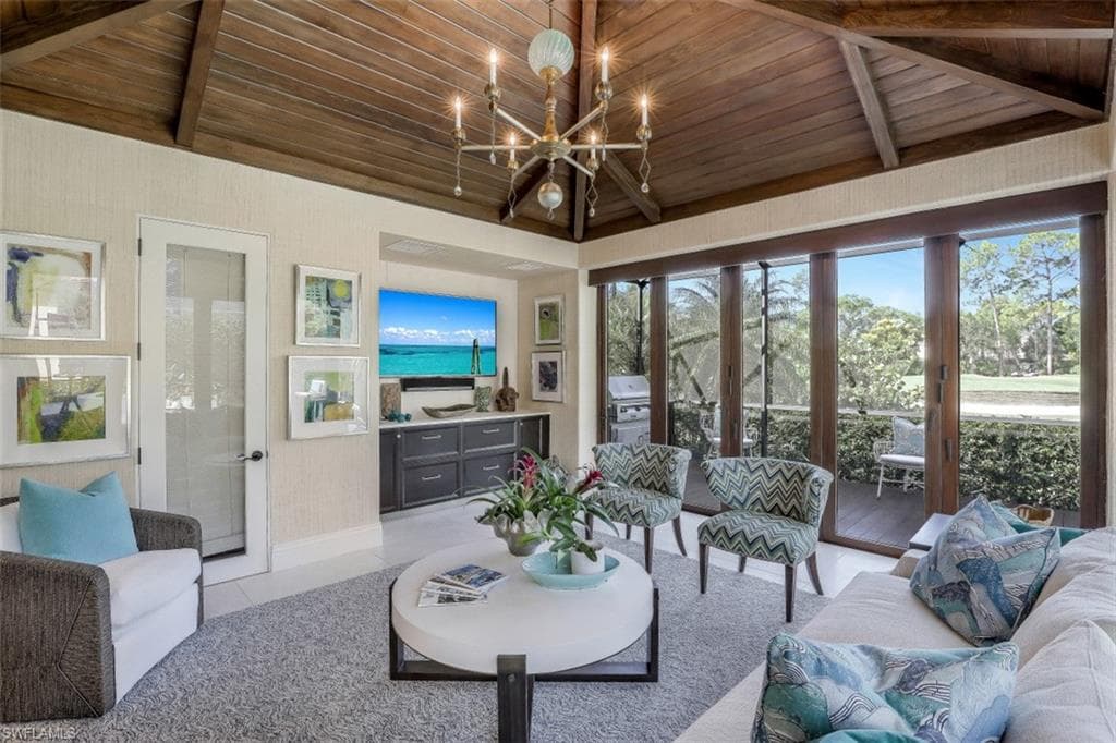 2895 Tiburon BLVD E NAPLES, FL 34109