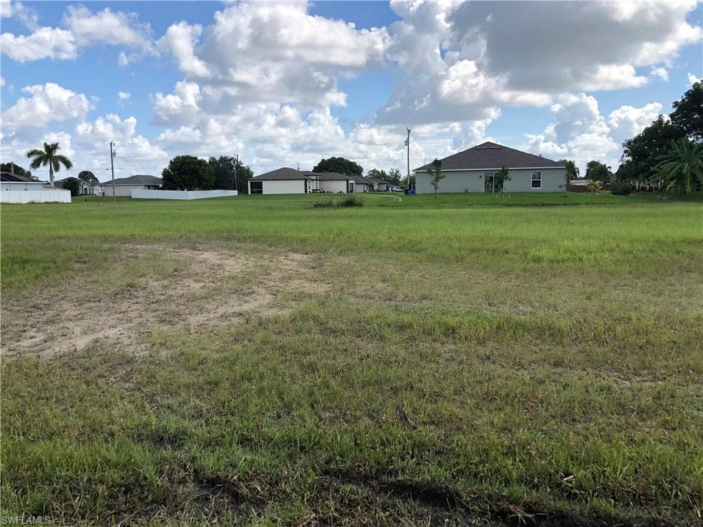 1125 Santa Barbara BLVD N CAPE CORAL, FL 33993