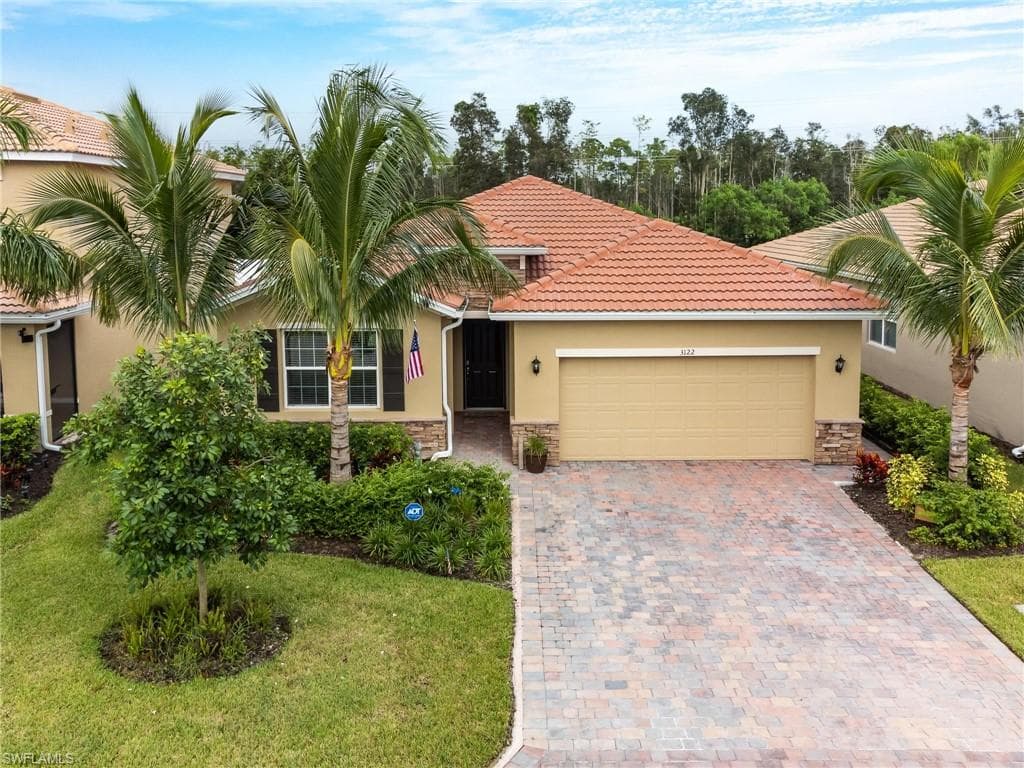 3122 Birchin LN FORT MYERS, FL 33916