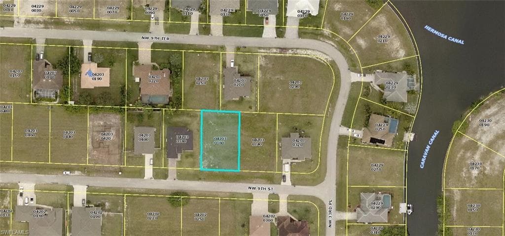 3327 NW 9th ST CAPE CORAL, FL 33993