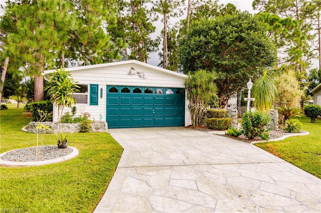 19675 Eagle Trace CT NORTH FORT MYERS, FL 33903