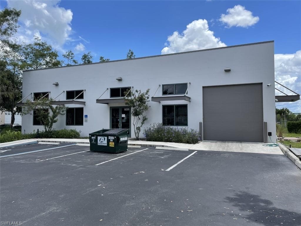9220 Brookwood CT BONITA SPRINGS, FL 34135