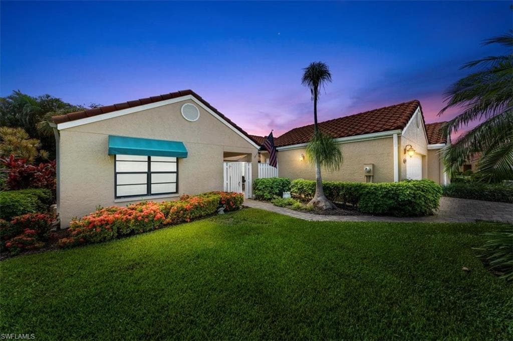 811 Reef Point CIR 90 NAPLES, FL 34108