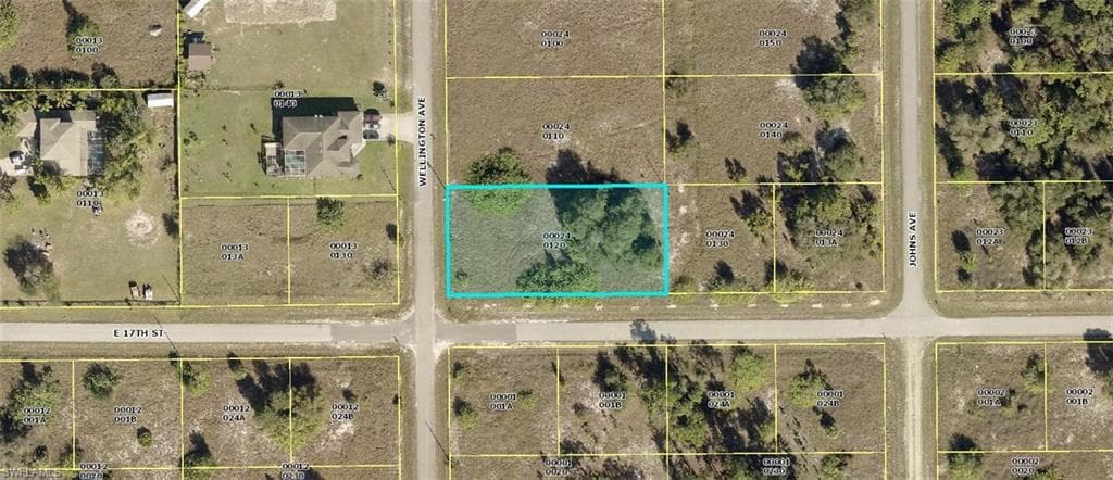 1700 Wellington AVE LEHIGH ACRES, FL 33972