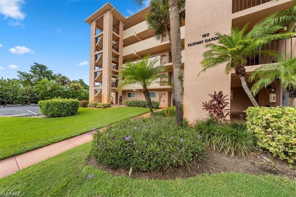 190 Pebble Beach BLVD 204 NAPLES, FL 34113