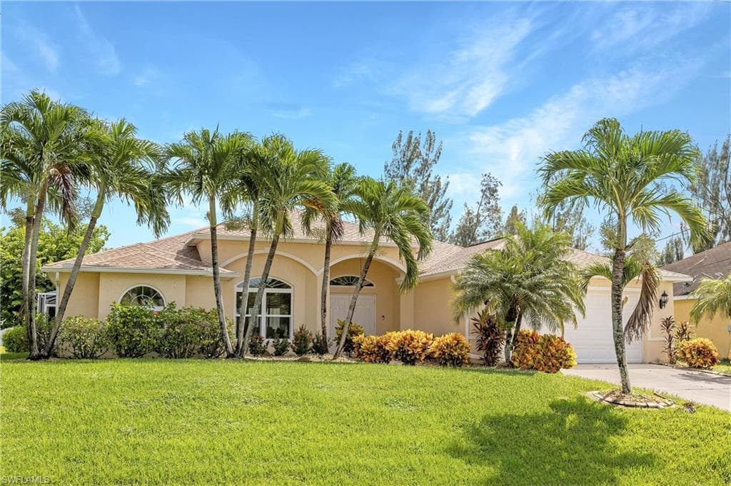 3741 SW 11th CT CAPE CORAL, FL 33914