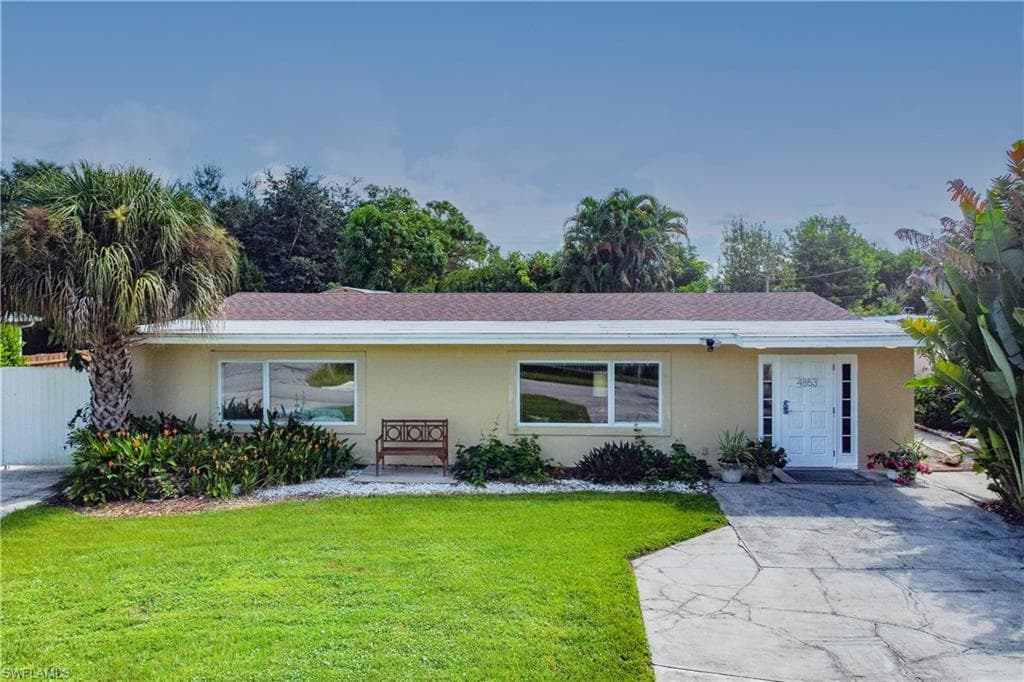 4853 Palmetto CT NAPLES, FL 34112