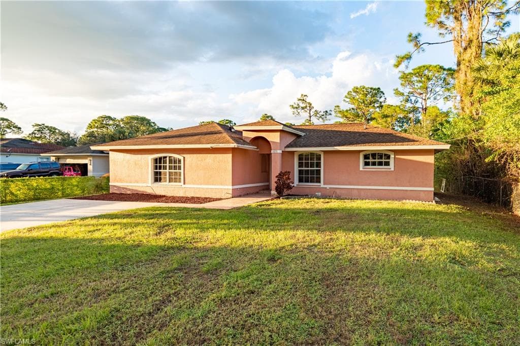 1071 18th AVE NE NAPLES, FL 34120