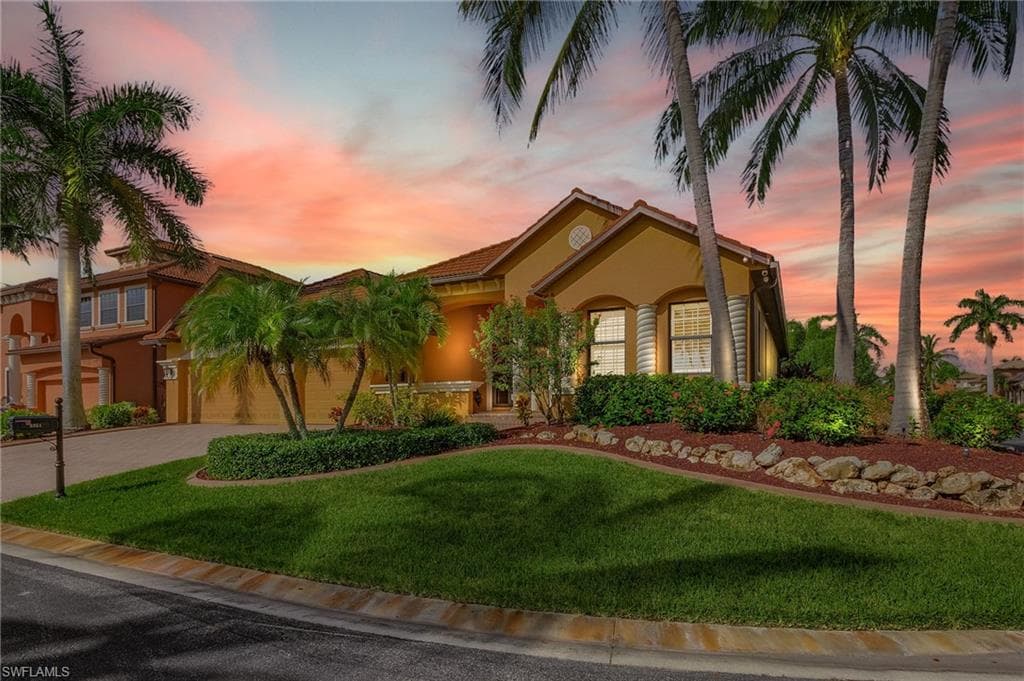 8951 Tropical CT FORT MYERS, FL 33908