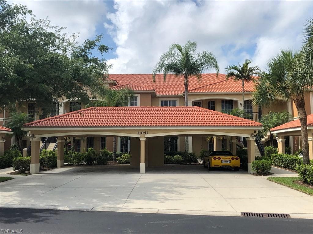 11041 Corsia Trieste WAY 105 BONITA SPRINGS, FL 34135