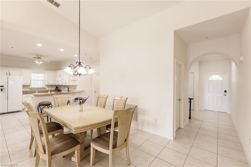 2155 Cay Lagoon DR 421 NAPLES, FL 34109