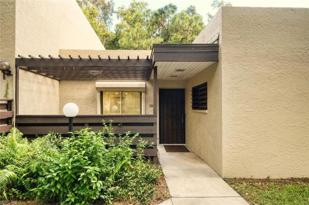 130 Pinebrook DR FORT MYERS, FL 33907