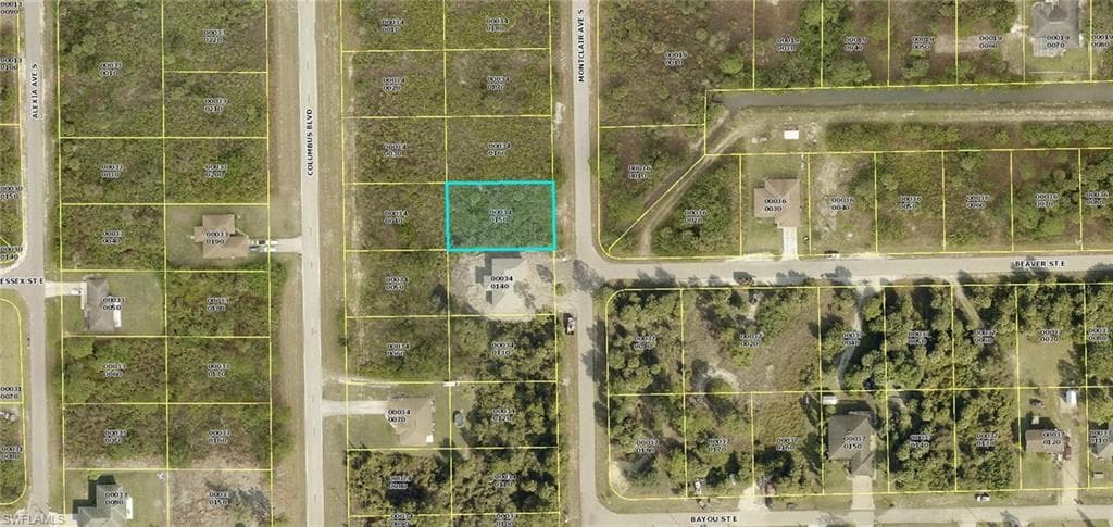 528 Montclair AVE S LEHIGH ACRES, FL 33974