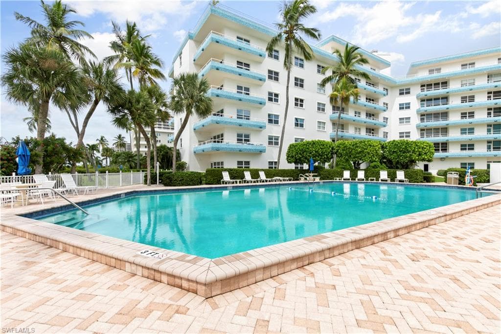 220 Seaview CT 609 MARCO ISLAND, FL 34145