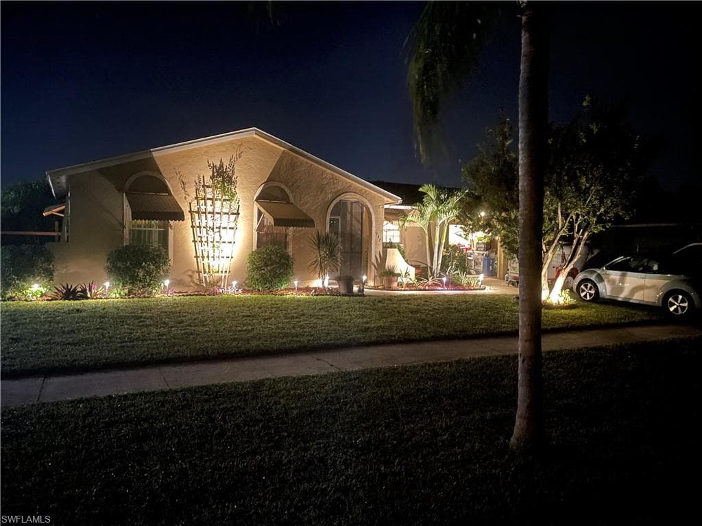 947 Jolly RD NORTH FORT MYERS, FL 33903