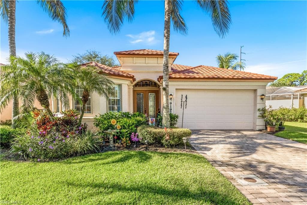 9197 Spanish Moss WAY BONITA SPRINGS, FL 34135
