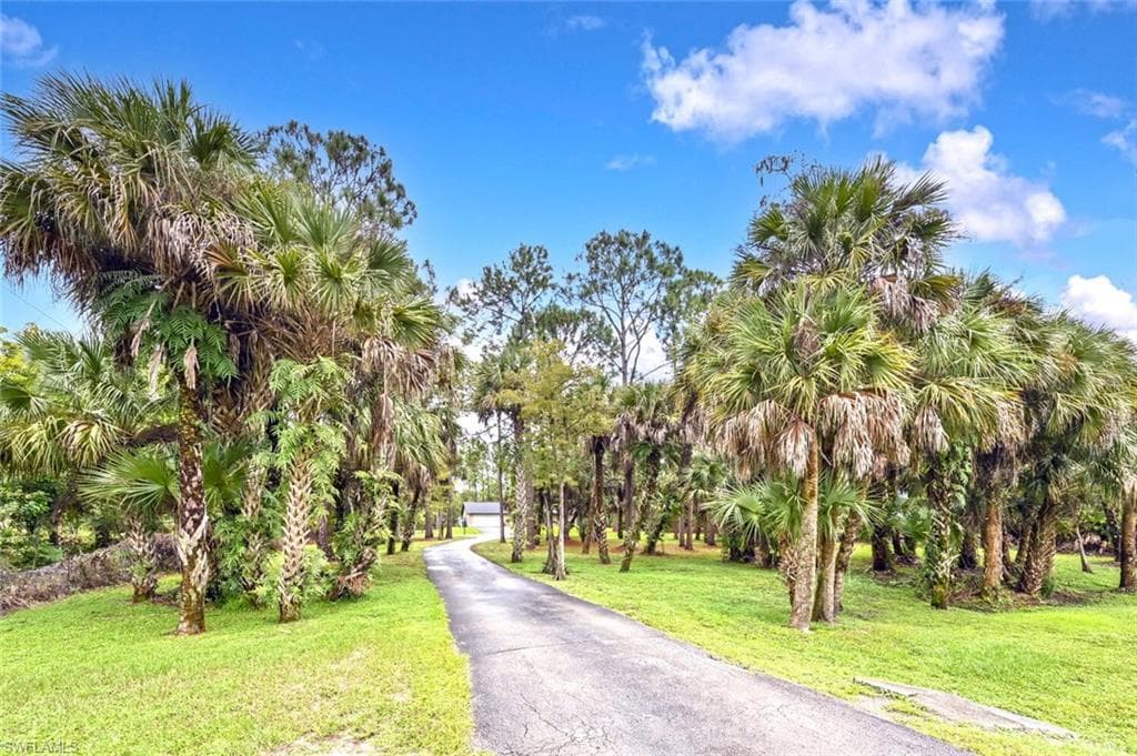 1011 18th AVE NE NAPLES, FL 34120