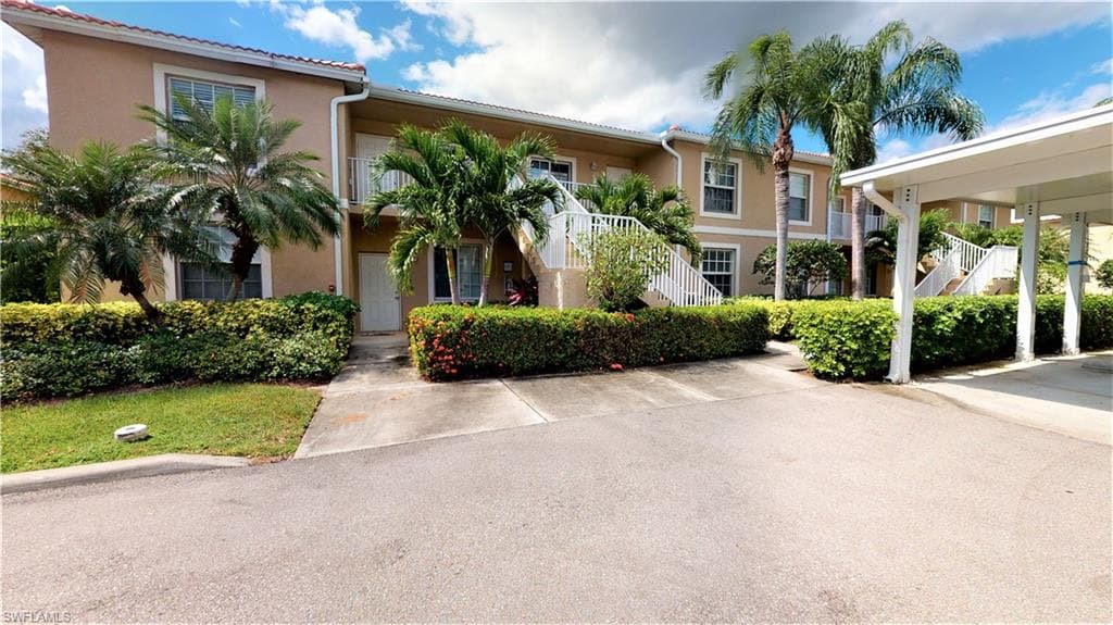 2835 Cypress Trace CIR 4-201 NAPLES, FL 34119
