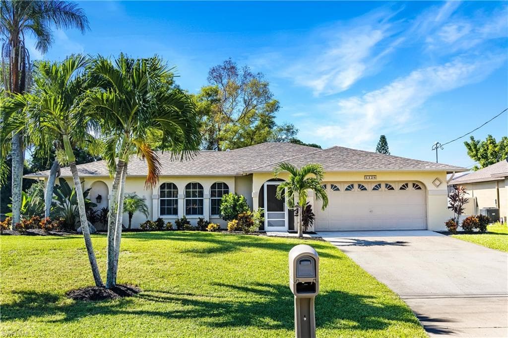 1128 44th ST CAPE CORAL, FL 33914