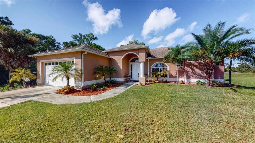 5025 Dania CIR LABELLE, FL 33935