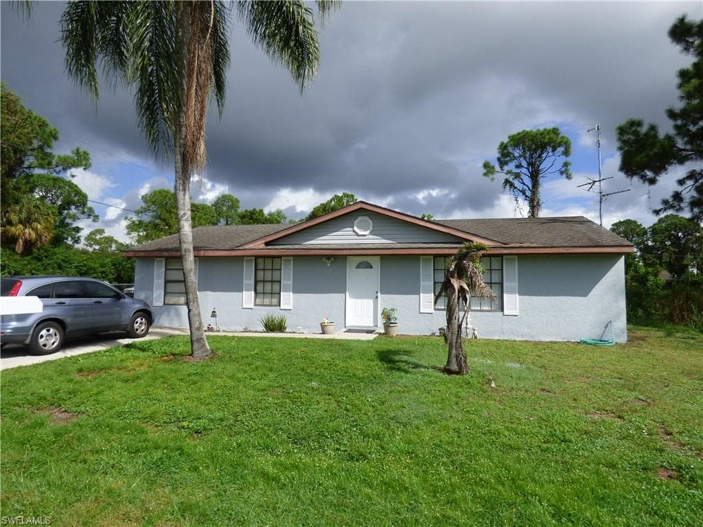 4314 3rd ST W LEHIGH ACRES, FL 33971