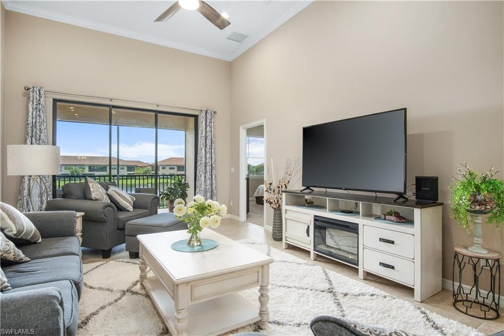 9374 Pocida CT 204 NAPLES, FL 34119