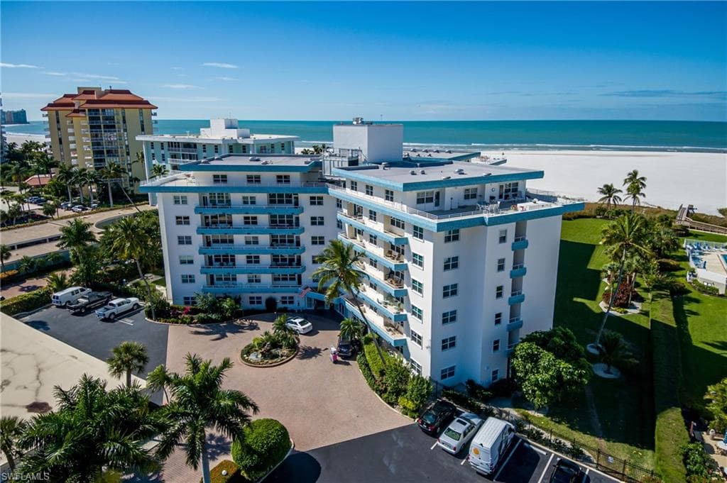 220 Seaview CT 507 MARCO ISLAND, FL 34145