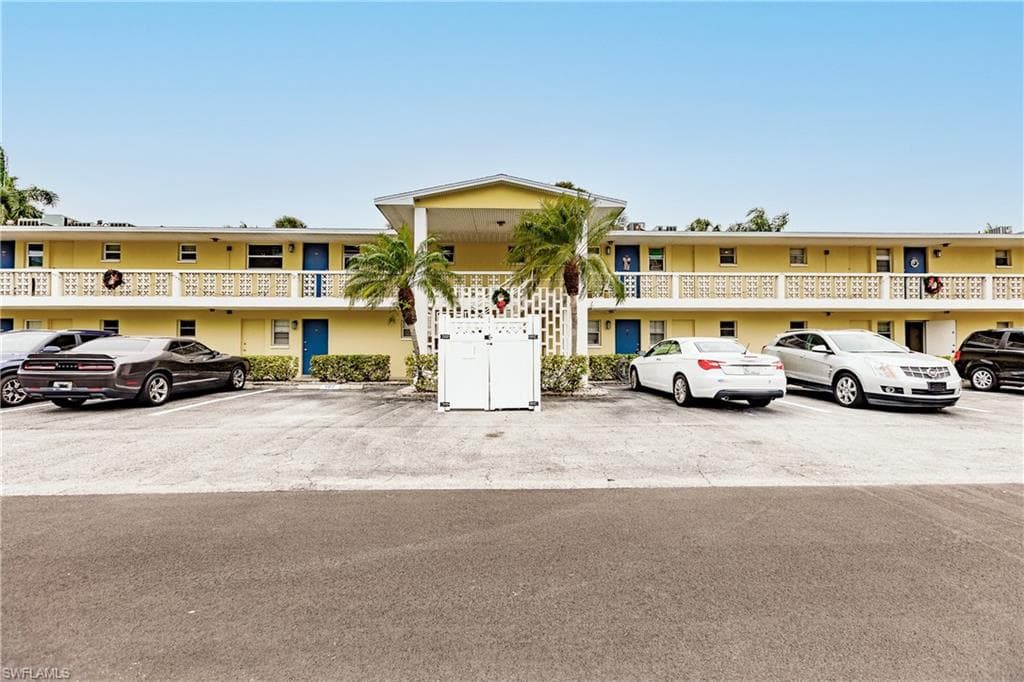 1312 Tropic TER NORTH FORT MYERS, FL 33903