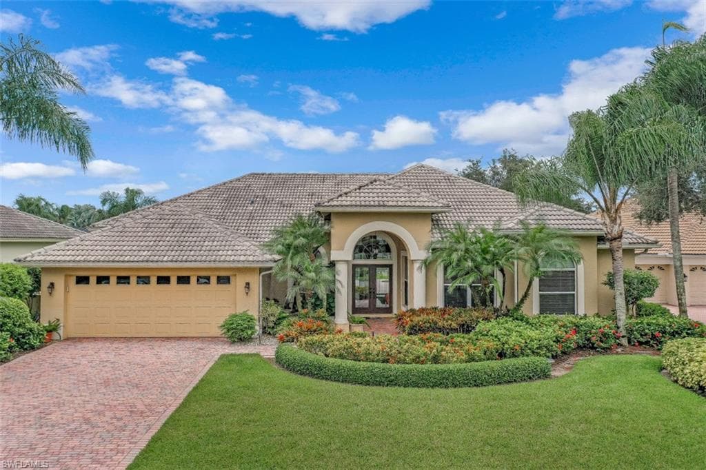 581 Wedgewood WAY NAPLES, FL 34119