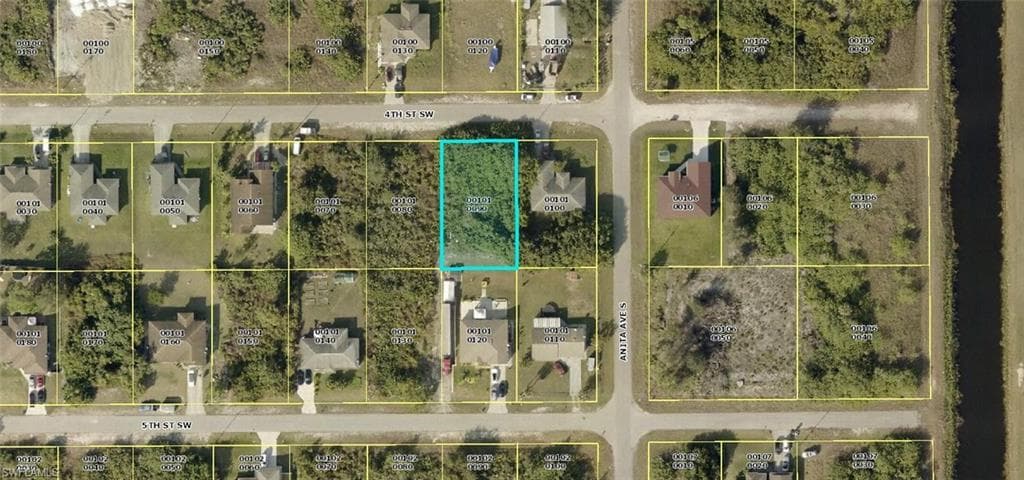 2603 4th ST SW LEHIGH ACRES, FL 33976