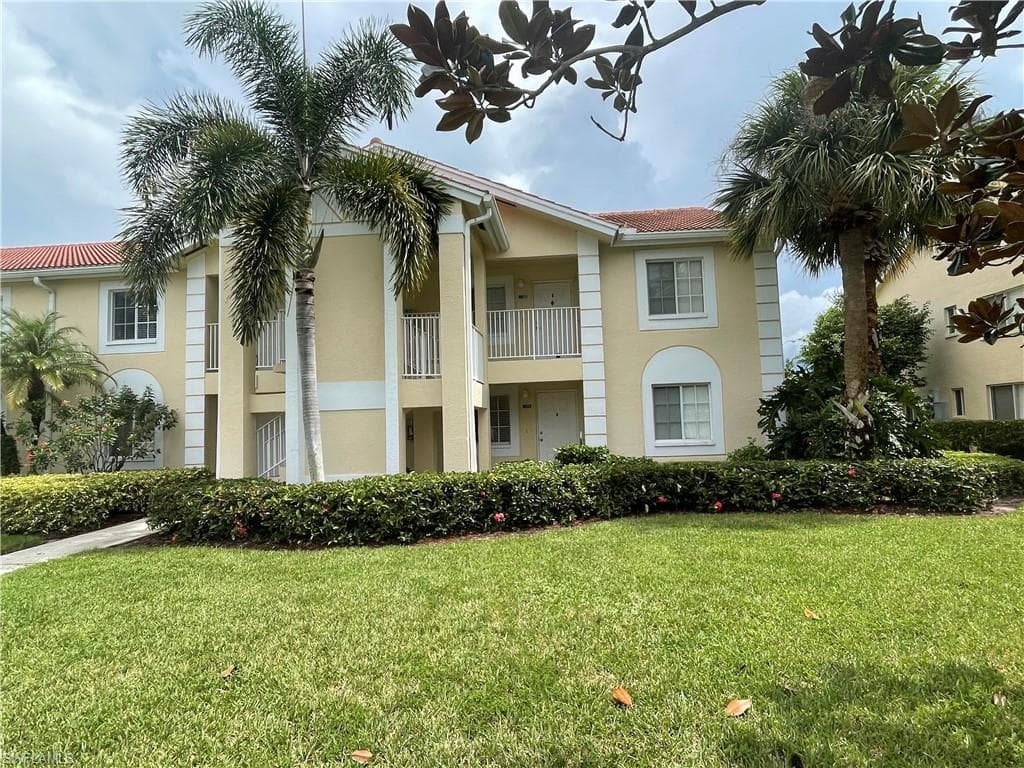 7756 Jewel LN 204 NAPLES, FL 34109