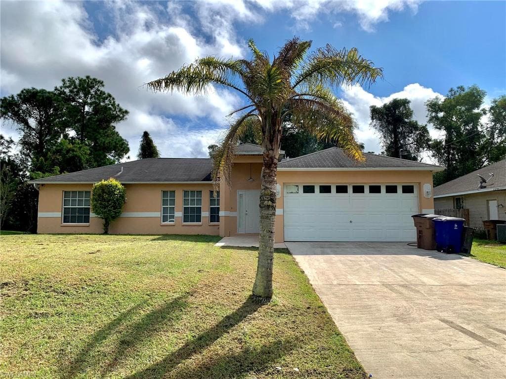 1102 Connie AVE N LEHIGH ACRES, FL 33971