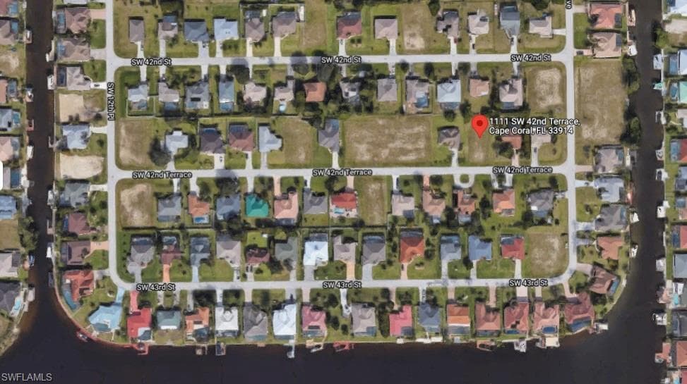 1111 SW 42nd TER CAPE CORAL, FL 33914