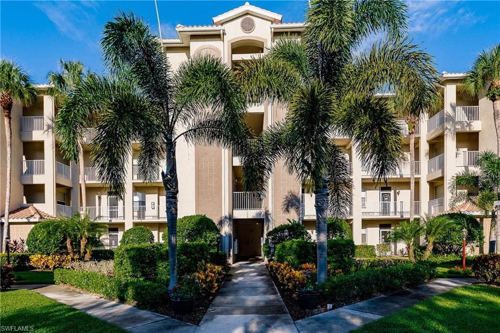 9350 Highland Woods BLVD 4305 BONITA SPRINGS, FL 34135