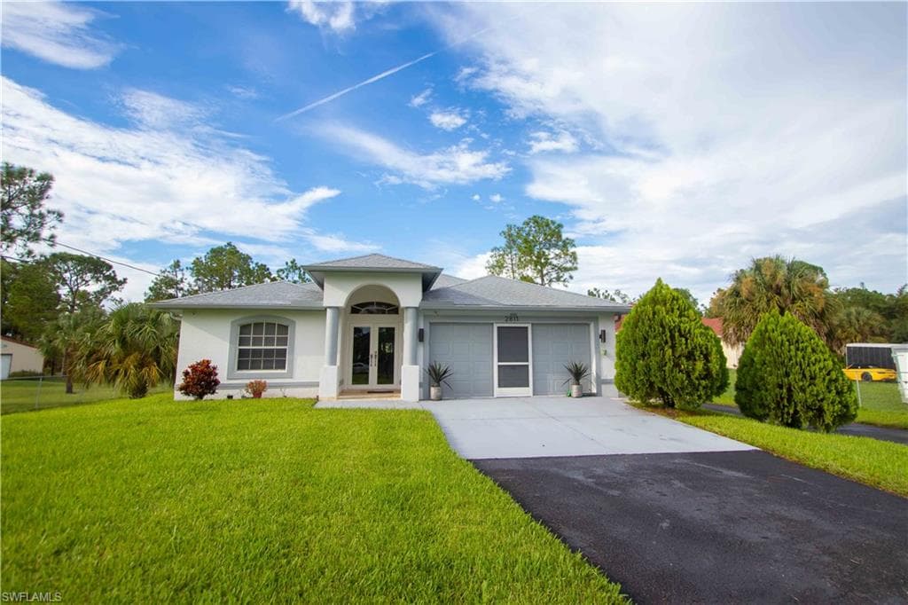 2811 8th AVE SE NAPLES, FL 34117
