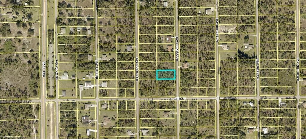 1305 Roosevelt AVE LEHIGH ACRES, FL 33972