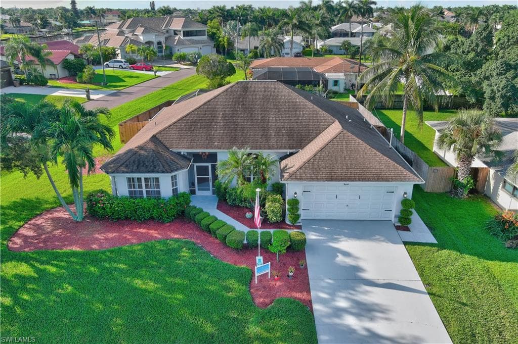 122 SW 48th TER CAPE CORAL, FL 33914
