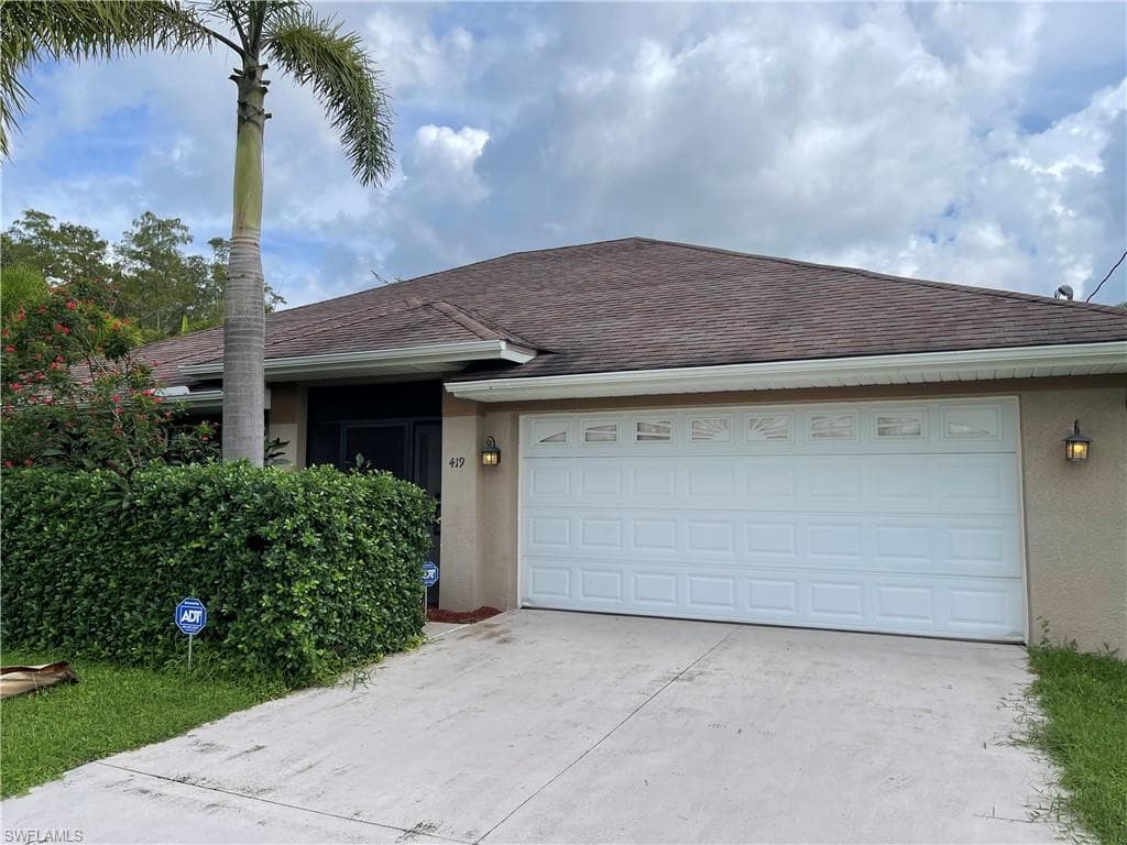 419 Conlee ST LEHIGH ACRES, FL 33974