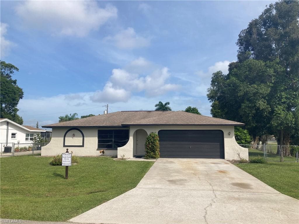 1333 Macombo RD FORT MYERS, FL 33919
