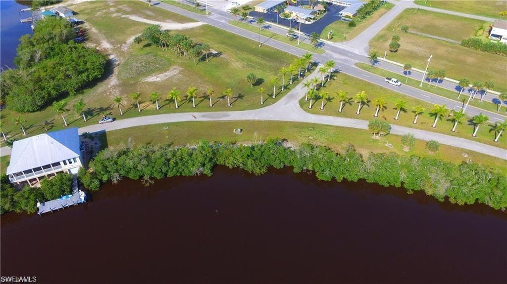 324 Freesia ST EVERGLADES CITY, FL 34139